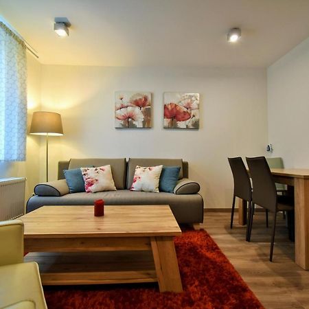 Apartment Dalibor II With Private Entrance And Private Garage Шпиндлерув-Млин Экстерьер фото